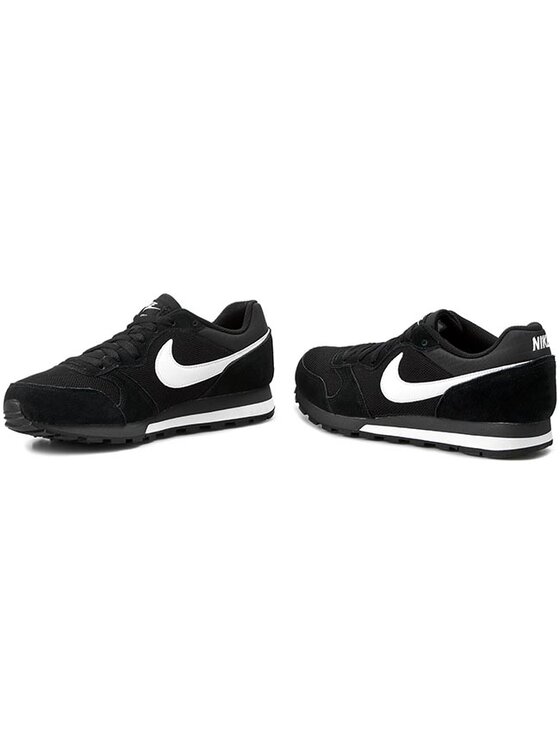 Nike Sneakersy Nike Md Runner 2 749794 010 Čierna