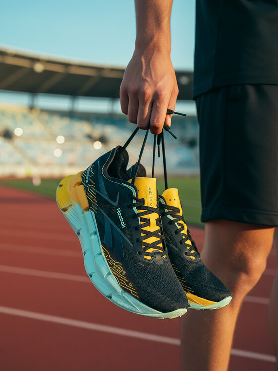 Reebok Взуття для бігу Reebok EOSB-FLOATZIG X1 100227786 Чорний