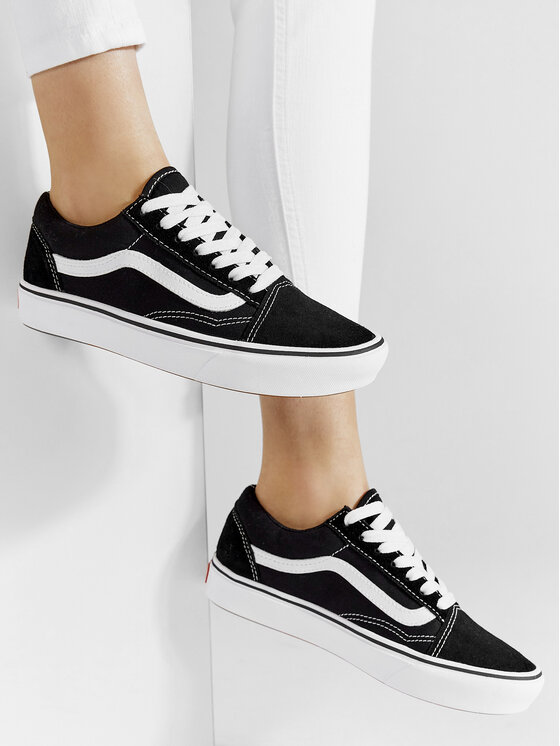 Vans Kedai Vans Comfycush Old Sko VN0A3WMAVNE1 Juoda