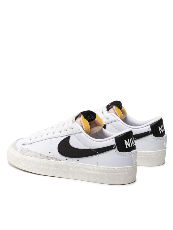 Nike Снікерcи Nike Blazer Low '77 DC4769 102 Білий