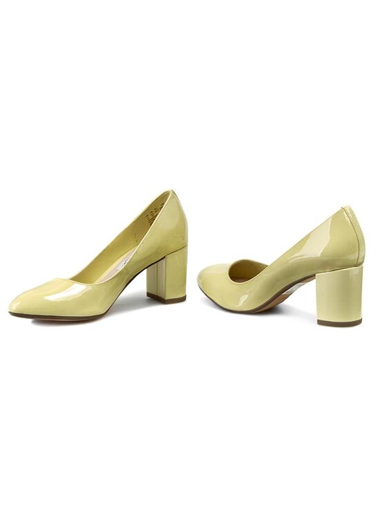 Clarks Bateliai Clarks Blissful Cloud 261064894 Geltona