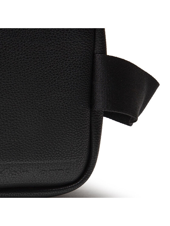 Calvin Klein Jeans Geantă pentru cosmetice Calvin Klein Jeans Logo Emboss Washbag K50K508213 Negru