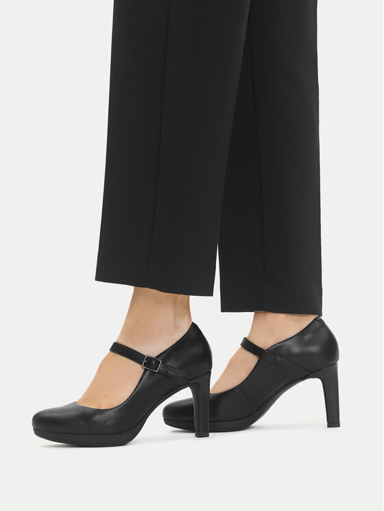 Clarks Туфлі Clarks Ambyr Shine 261577844 Чорний