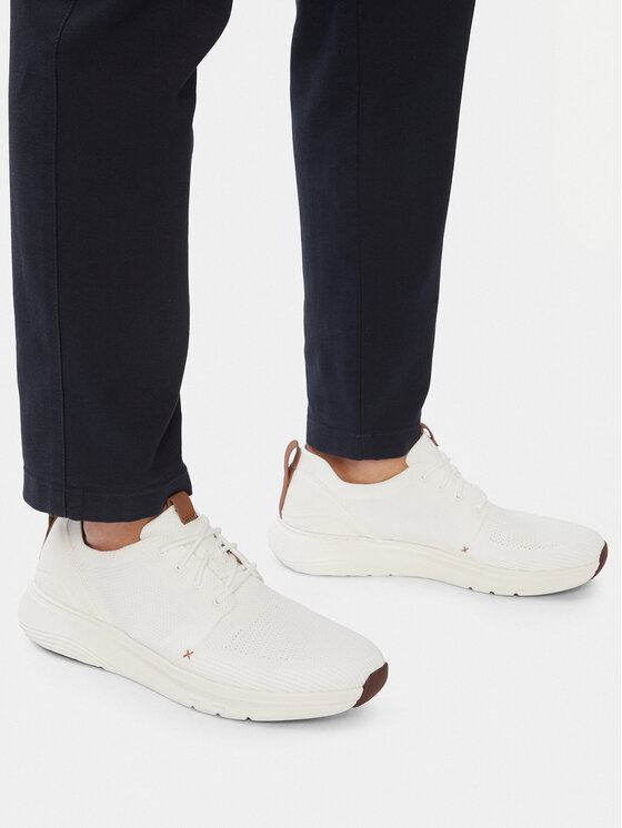 Clarks Снікерcи Clarks Motion Trek MX 26181985 Білий