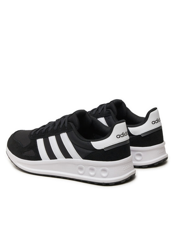 adidas Снікерcи adidas Run 84 IH8613 Чорний