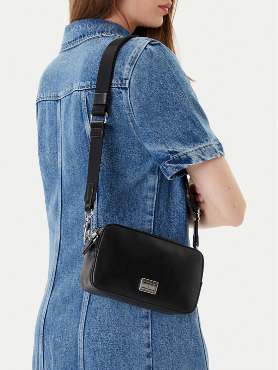 Tommy Jeans Ročna torba Tommy Jeans Tjw American Cool Camera Bag AW0AW17570 Črna