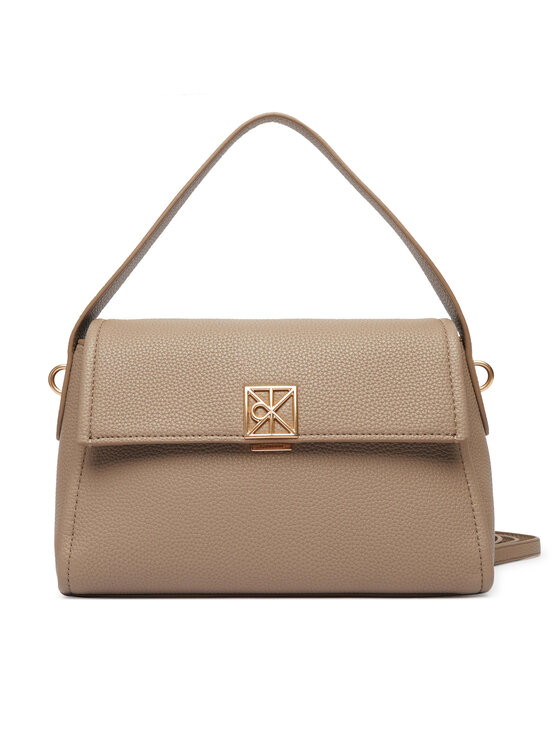 Calvin Klein Дамска чанта Calvin Klein Emblem Hw Pebble Shoulder Bag 25 LV04F3425G Бежов