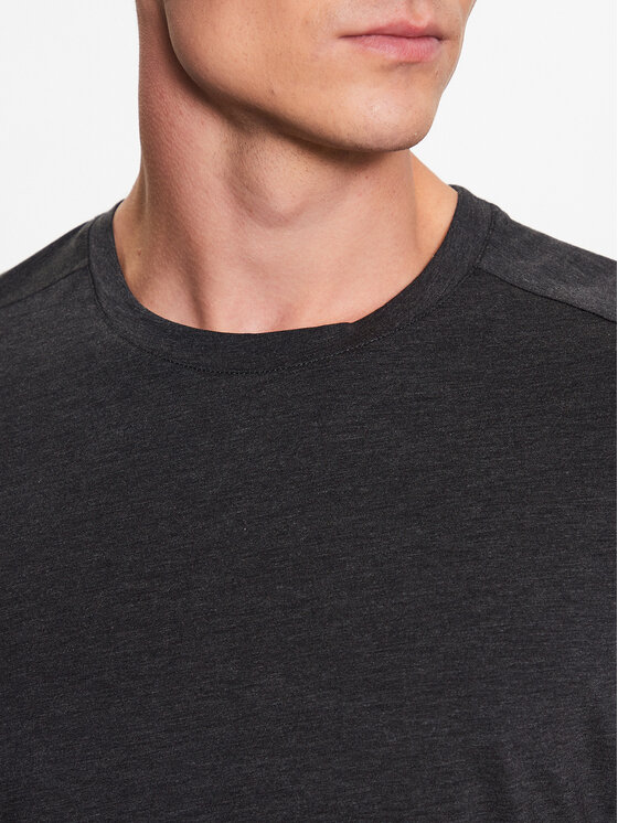 On On Póló Active-T M 12200139 Fekete Athletic Fit