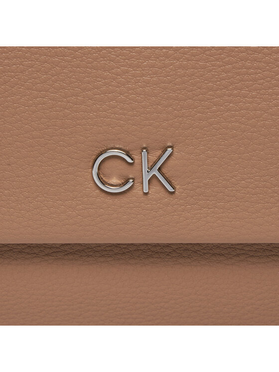 Calvin Klein Kabelka Calvin Klein Ck Daily Shoulder Bag Pebble K60K612139 Hnedá