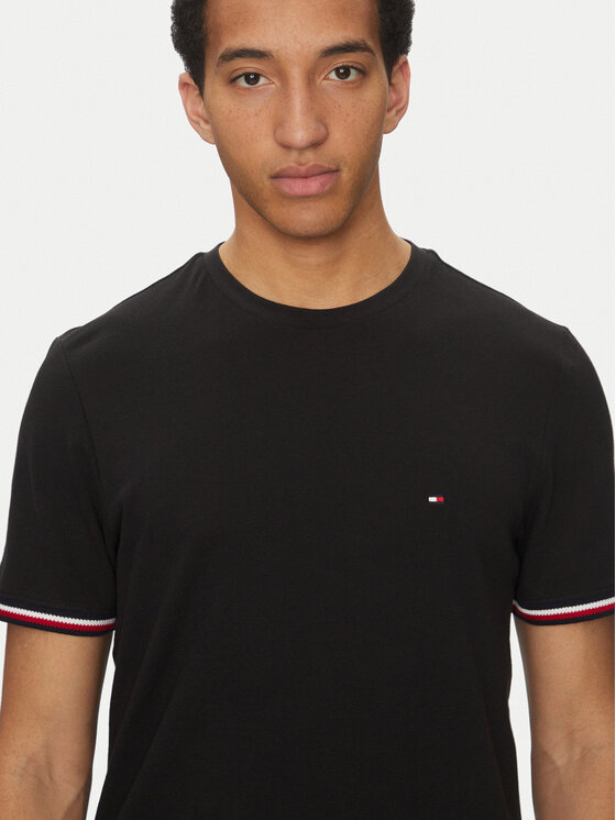 Tommy Hilfiger Tommy Hilfiger T-shirt Global Stripe MW0MW38630 Crna Regular Fit