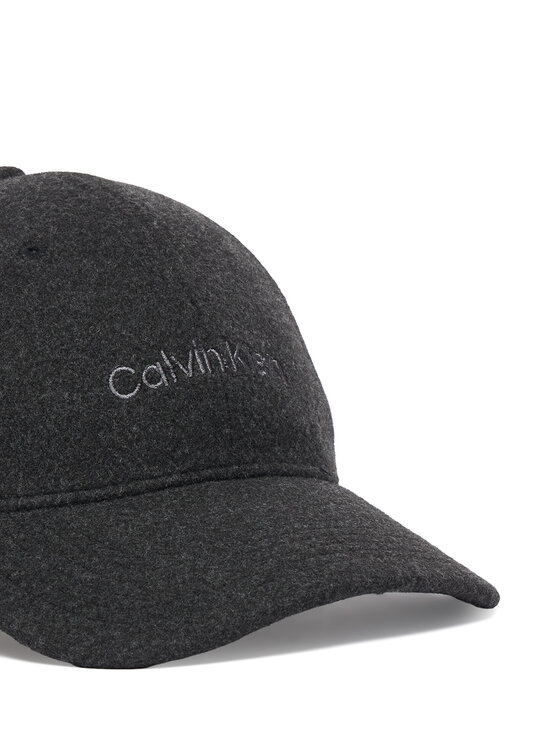 Calvin Klein Kepurė su snapeliu Calvin Klein Embroidered Titlecase Logo Felt LV04D5131G Juoda