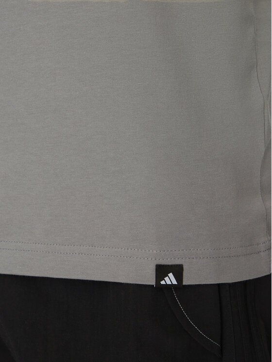 adidas adidas T-shirt Lounge Slides Graphic Pocket JC5284 Grigio Regular Fit