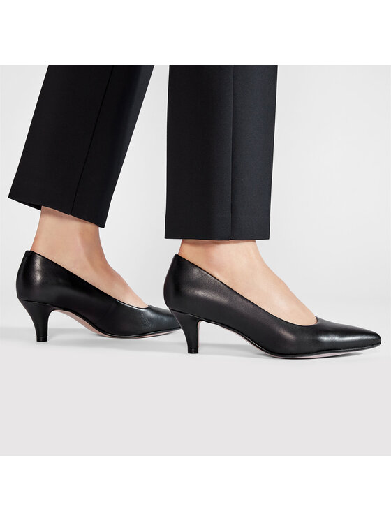 Clarks Pusbačiai Clarks Linvale Jerica 261372084 Juoda