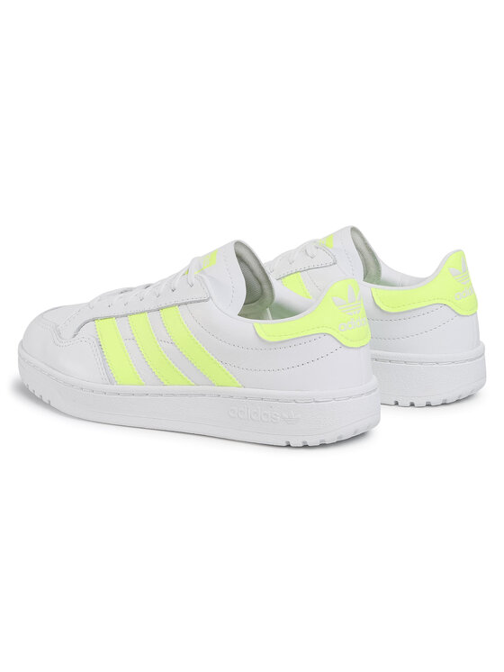 adidas Снікерcи adidas Team Court W FW5072 Білий