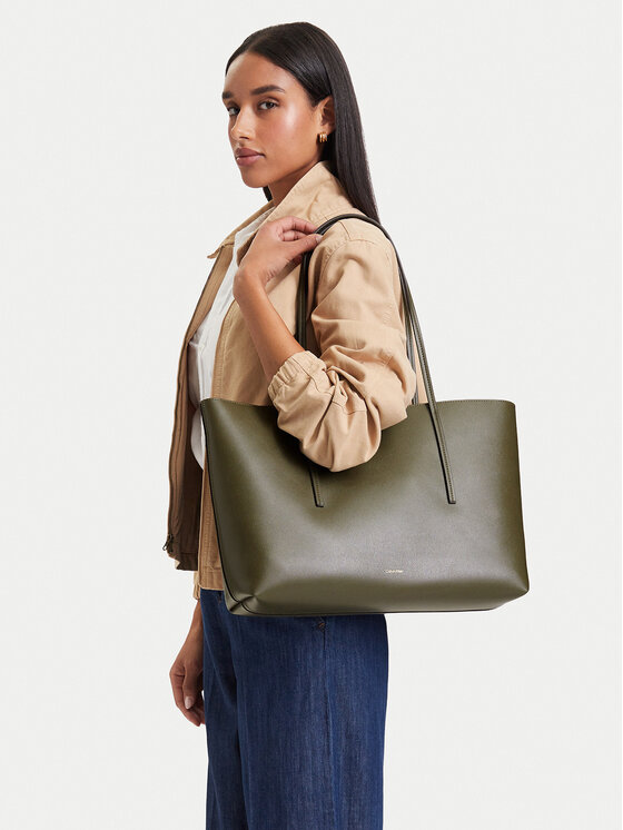 Calvin Klein Torebka Calvin Klein Foil Logo Tote W/Pouch LV04F3274G Zielony ciemny