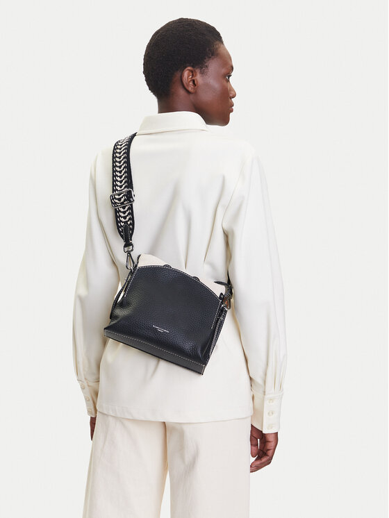 Gianni Chiarini Ročna torba Gianni Chiarini Asia BS 11235 RNGDBL-NAETN Črna