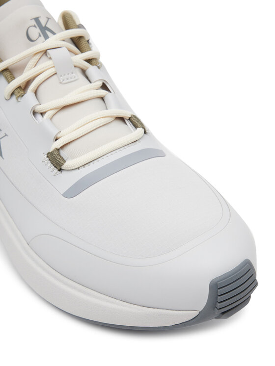 Calvin Klein Jeans Сникърси Calvin Klein Jeans Athleisure Runner Tech Ripstop YM0YM01205 Екрю