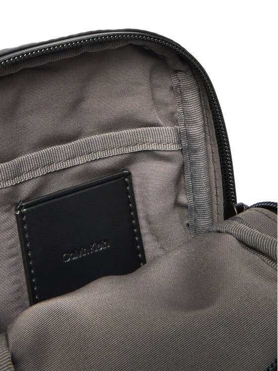Calvin Klein Ľadvinka Calvin Klein Puffer Utility Phone Crossbody LV04D1115G Čierna