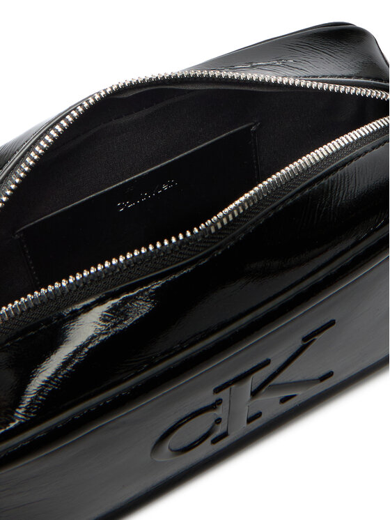 Calvin Klein Kabelka Calvin Klein Bold Ck Metallic Camera Bag LV04F3331G Černá