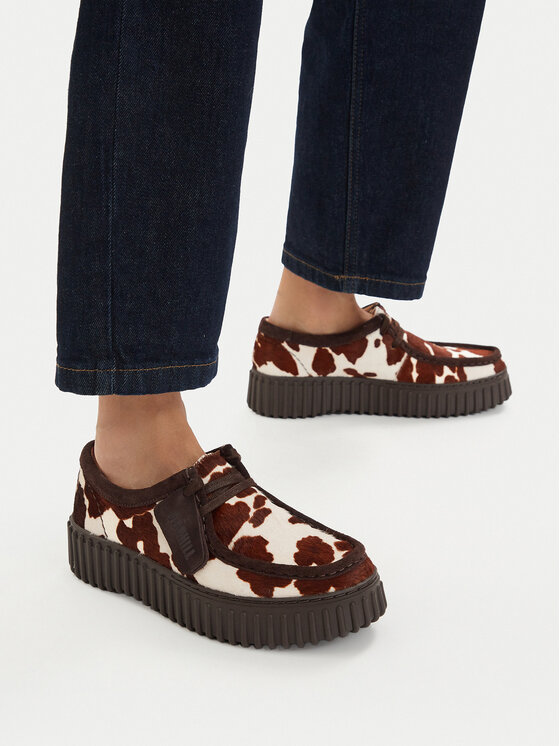 Clarks Туфлі Clarks Torhill Bee 26186666 Коричневий