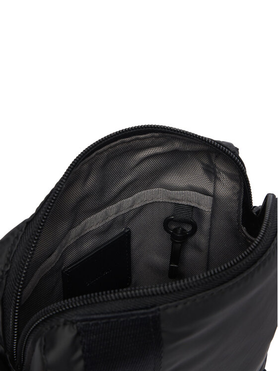 Calvin Klein Torbica za okrog pasu Calvin Klein Rubberized Reporter LV04D3480G Črna