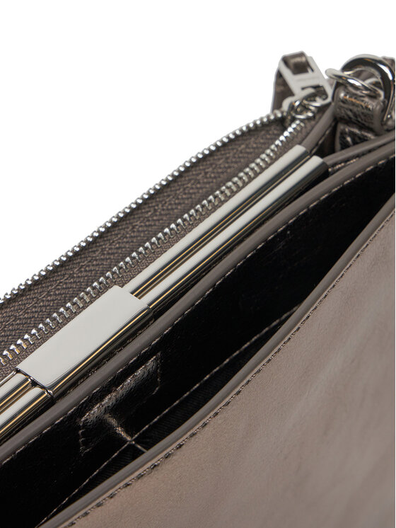 Calvin Klein Táska Calvin Klein Ck Night Square Crossbody_Shiny K60K612793 Ezüst