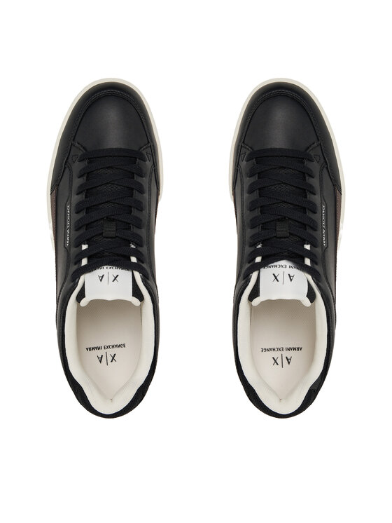 Armani Exchange Снікерcи Armani Exchange XM001687 AF17363 M8141 Чорний