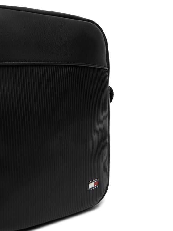 Tommy Hilfiger Ľadvinka Tommy Hilfiger Th Flag Mini Reporter AM0AM14015 Čierna