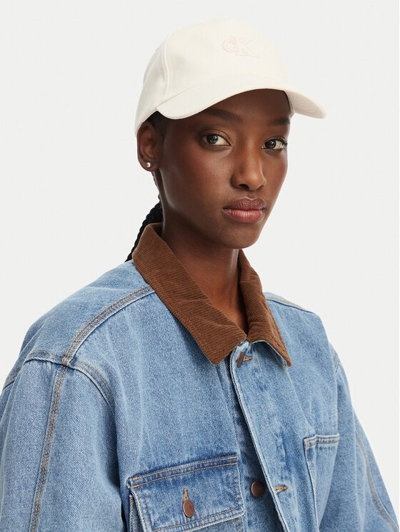 Calvin Klein Kapa s šiltom Calvin Klein Monogram Shine Embroidery Cap LV04F5044G Bela
