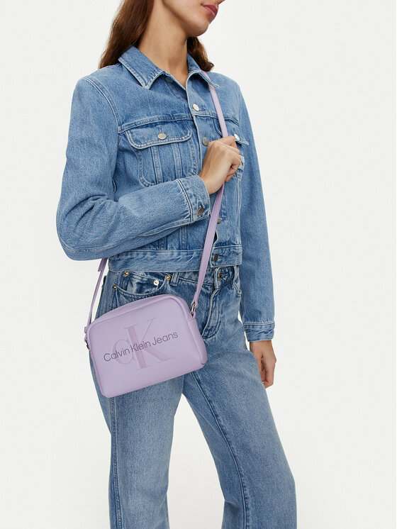 Calvin Klein Jeans Táska Calvin Klein Jeans Sculpted Camera Bag18 Mono K60K612220 Lila