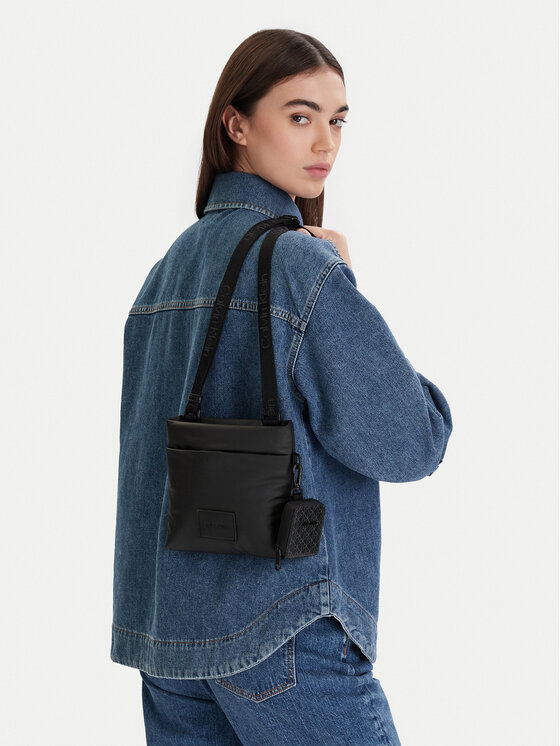 Calvin Klein Geantă crossover Calvin Klein Puffer Utility Flatpack LV04D3224G Negru