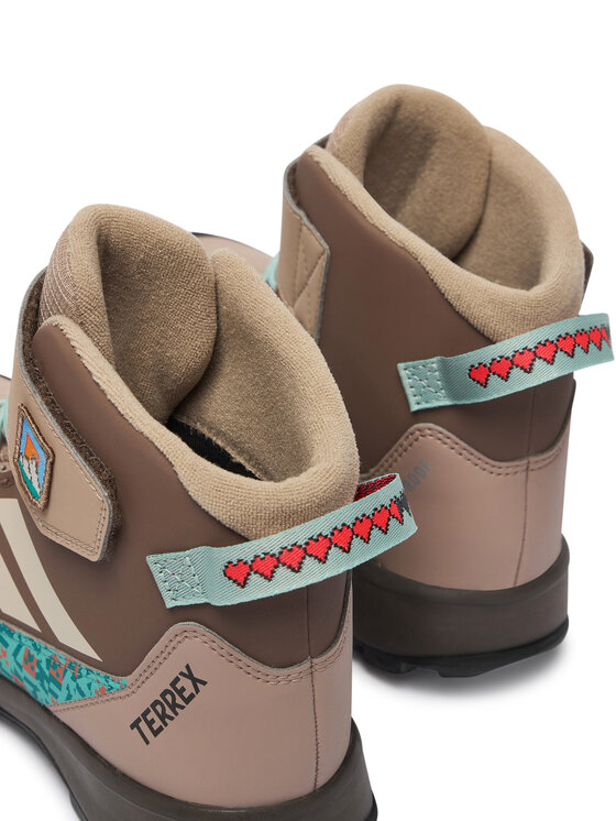 adidas Trekingová obuv adidas Minecraft Terrex Snow Cf Climawarm Winter Shoes Kids KJ6490 Tmavě béžová