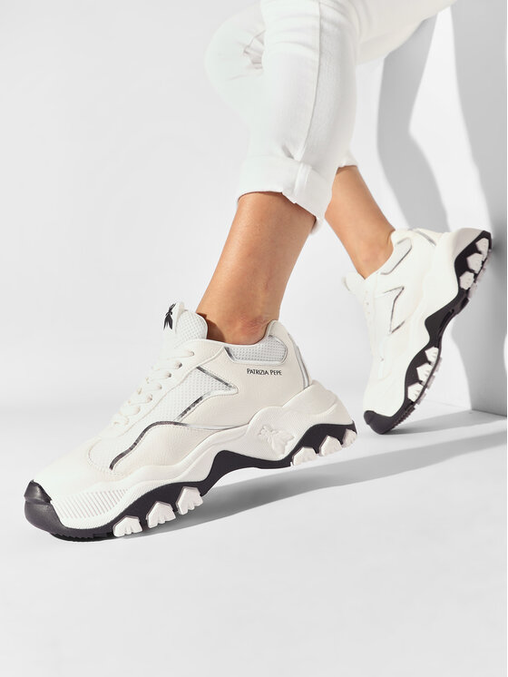 Patrizia Pepe Sneakersy Patrizia Pepe 8Z0081/E028-J3E8 Biały