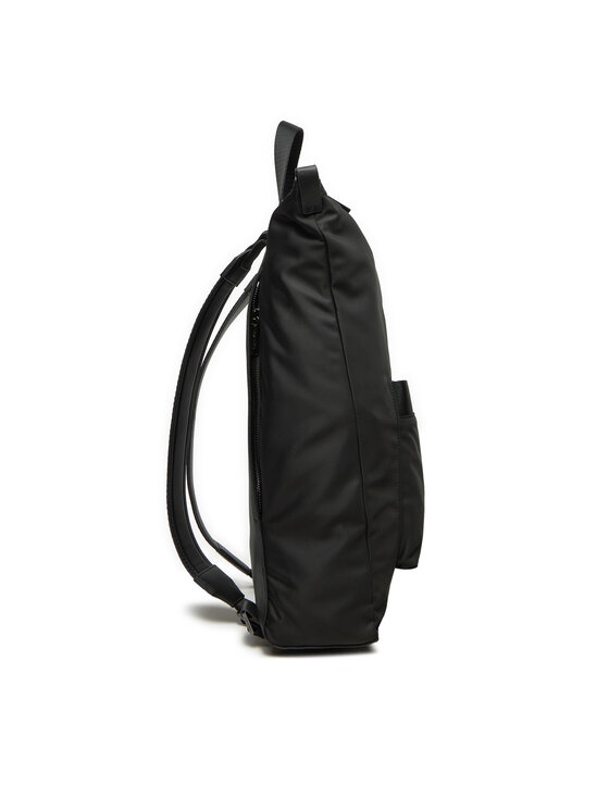 Calvin Klein Nahrbtnik Calvin Klein K50K512709 Črna