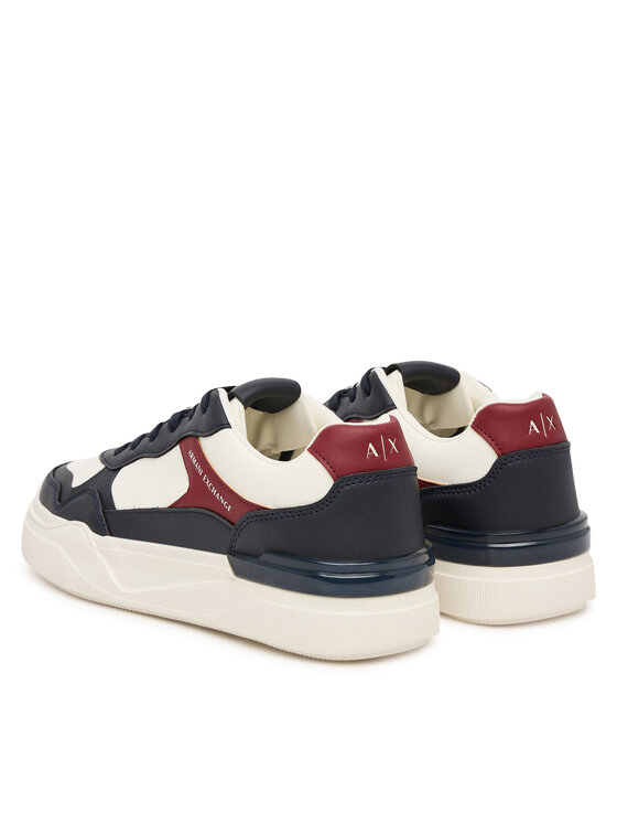 Armani Exchange Снікерcи Armani Exchange XUX219 XV857 MZ266 Білий