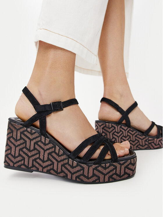 Tamaris Sandále Tamaris 1-28014-42 Čierna