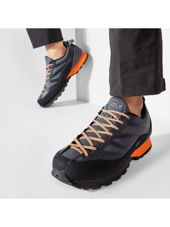 Jack Wolfskin Trekking čevlji Jack Wolfskin Scrambler 2 Texapore Low M 4045461 Siva