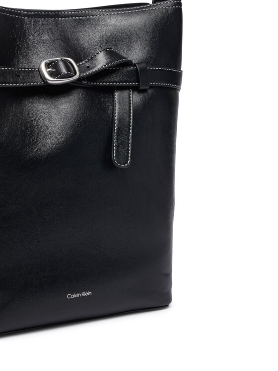 Calvin Klein Torbica Calvin Klein Buckle Medium Bucket LV04F3551G Crna