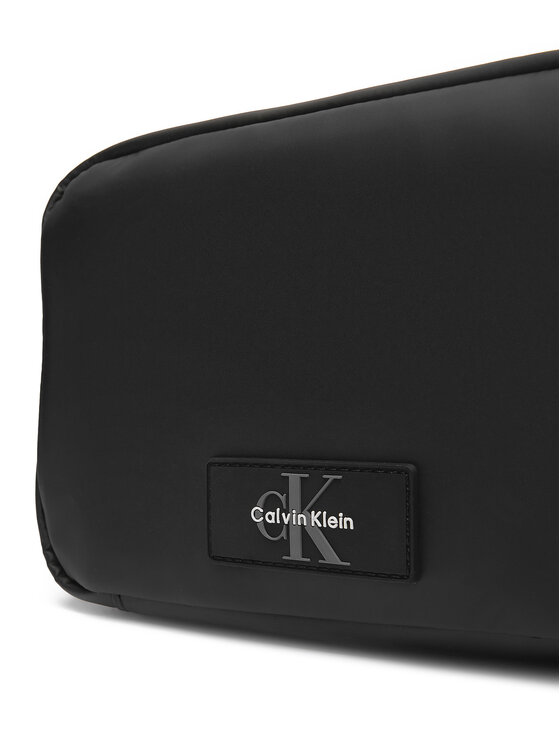 Calvin Klein Kosmētikas somiņa Calvin Klein Utility Dopp Kit W/ Hanger LV04D1135G Melns