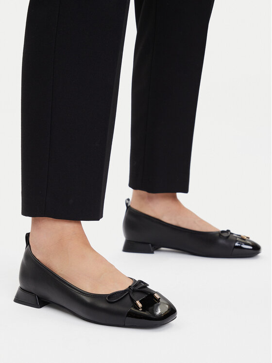 Clarks Baleríny Clarks Ubree15 Poppy 26181322 Čierna