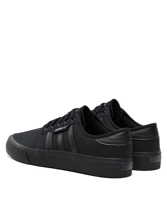 adidas Гуменки adidas Seeley XT Shoes GZ8570 Черен