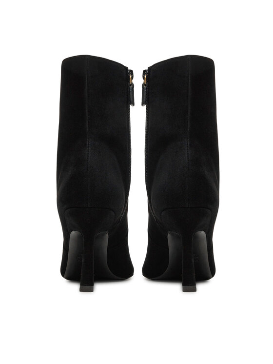 Stuart Weitzman Škornji Stuart Weitzman Vinnie Bootie SJ450 Črna