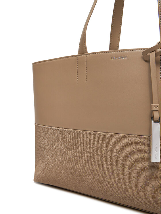 Calvin Klein Táska Calvin Klein Ck Mixmedia Shopper_Mono K60K613166 Bézs