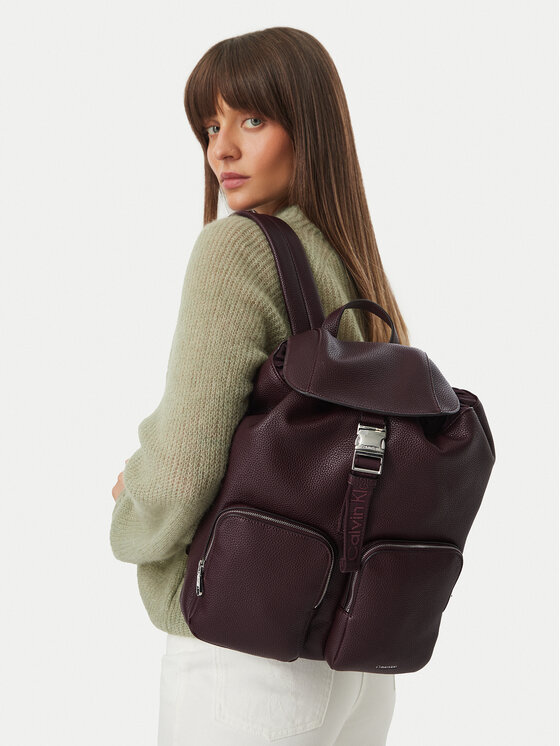 Calvin Klein Mochila Calvin Klein Weebbing Strap Flap Backpack LV04F3645G Guinda/burdeos