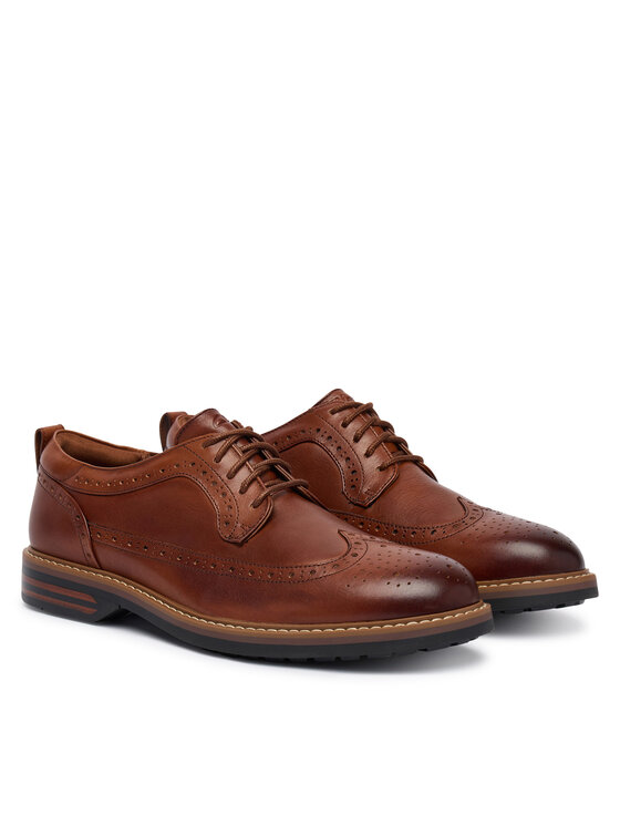Clarks Κλειστά παπούτσια Clarks Aldwin 2 Limit 26320107 Καφέ