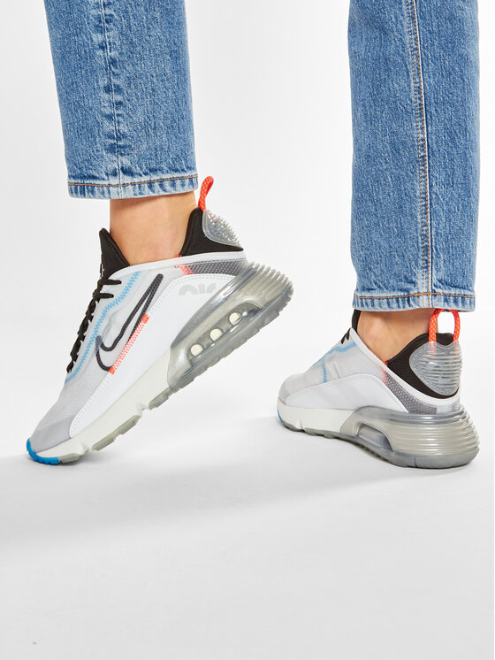 Nike Superge Nike Air Max 2090 CT7698 100 Bela