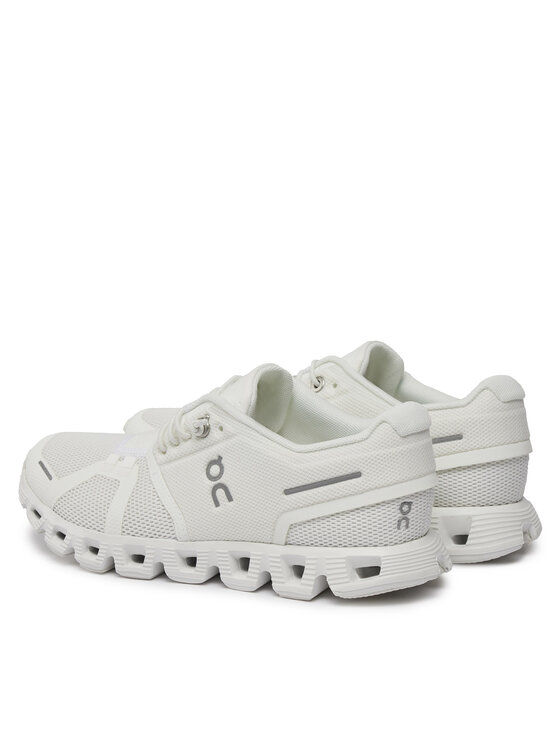 On Sneakersy On Cloud 5 59.98373 Bílá