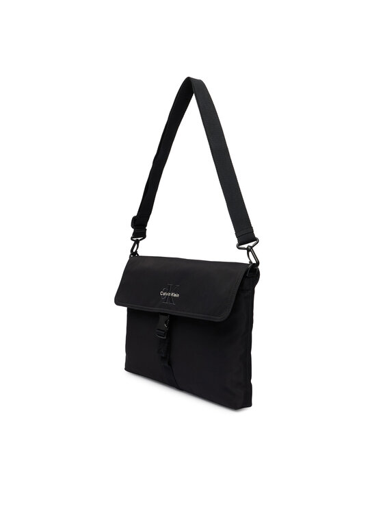 Calvin Klein Мъжка чантичка Calvin Klein Bold Laptop Sleeve W/ Strap (Nyl LV04D1222G Черен