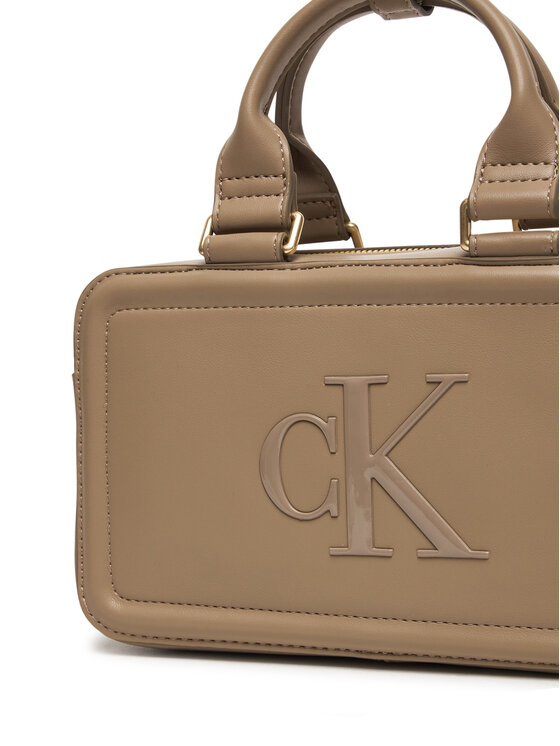 Calvin Klein Τσάντα Calvin Klein Bold Ck Elongated Mini Tote LV04F3411G Μπεζ