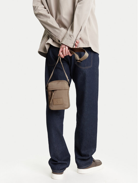 Calvin Klein Jeans Torbica za okrog pasu Calvin Klein Jeans Metro Nylon Reporter S Ny LV04G3089G Bež